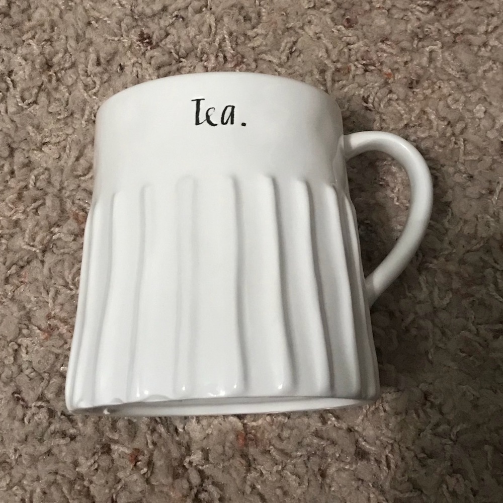 Rae Dunn mug / cup